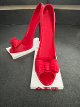 Load image into Gallery viewer, Delta Shoe Desktop Stand